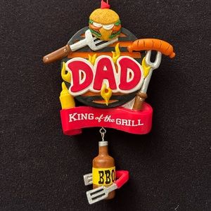 “DAD King of the Grill” Brand New, Kurt Adler Christmas Hanging Ornament